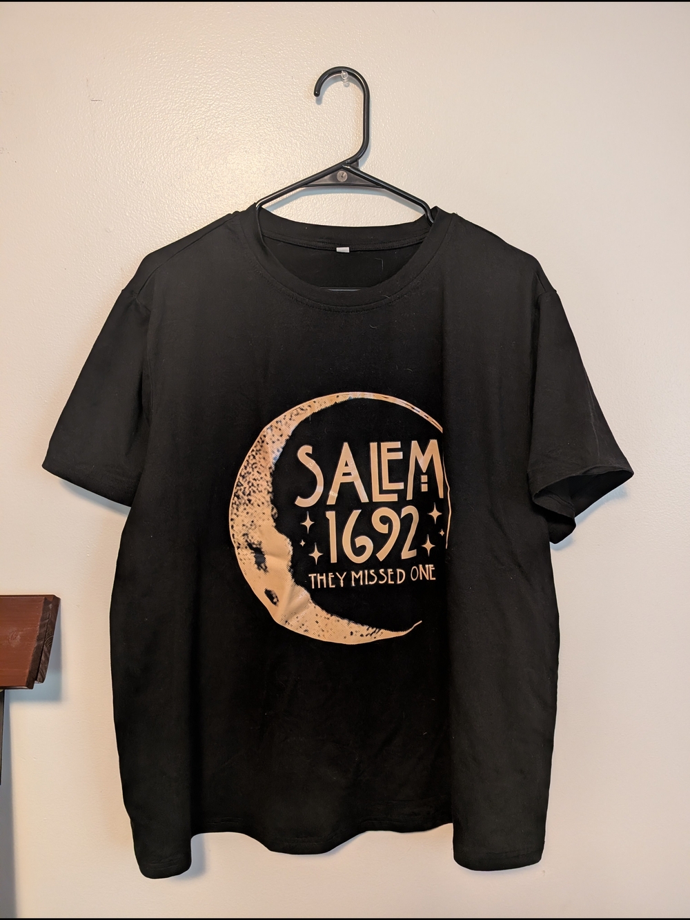Salem 1692 Graphic Tee - Black